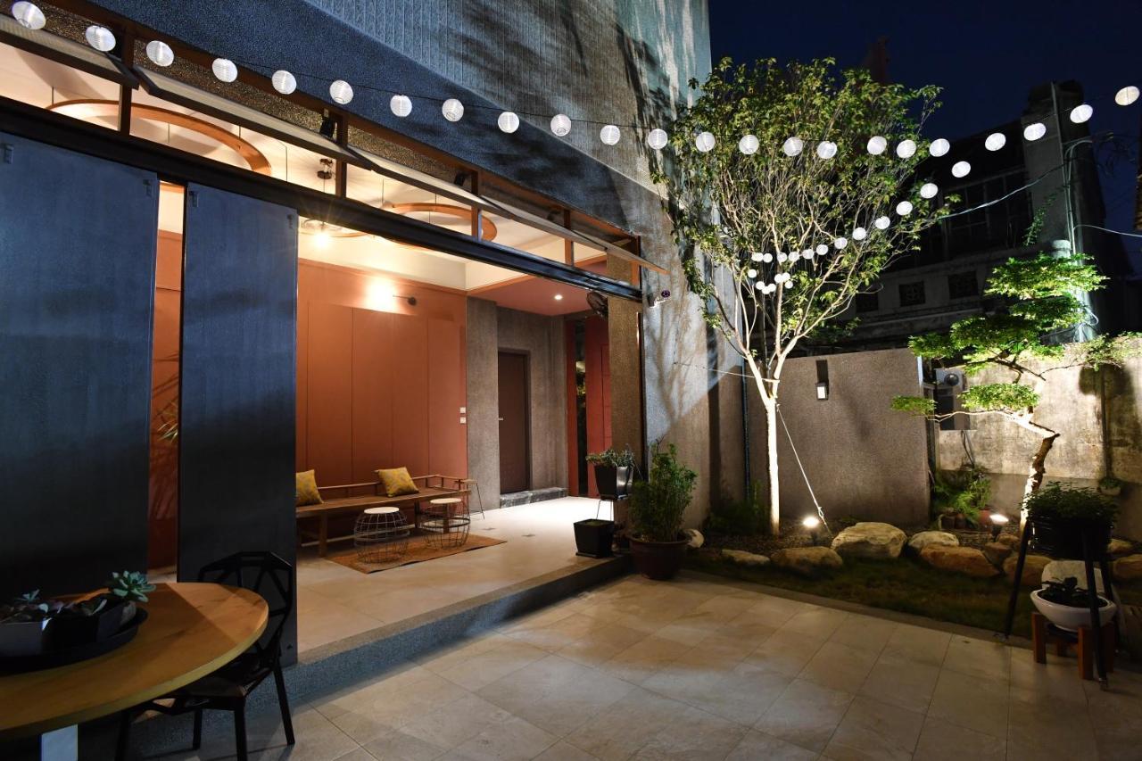 Fu'S House 52 Hotel Тайнан Екстериор снимка