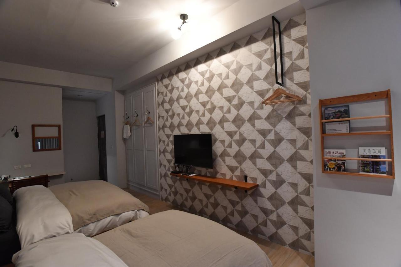 Fu'S House 52 Hotel Тайнан Екстериор снимка
