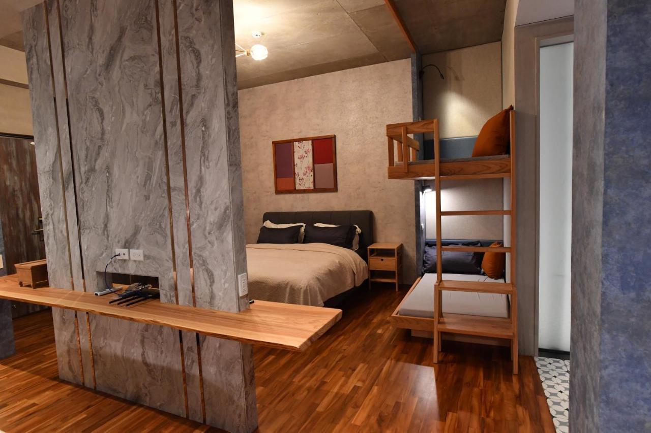 Fu'S House 52 Hotel Тайнан Екстериор снимка