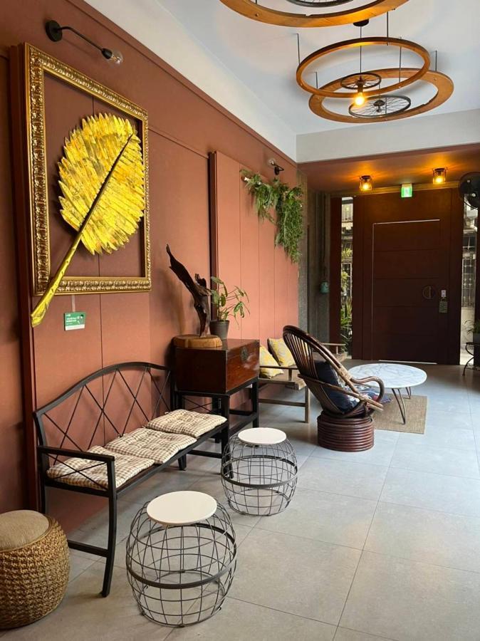 Fu'S House 52 Hotel Тайнан Екстериор снимка