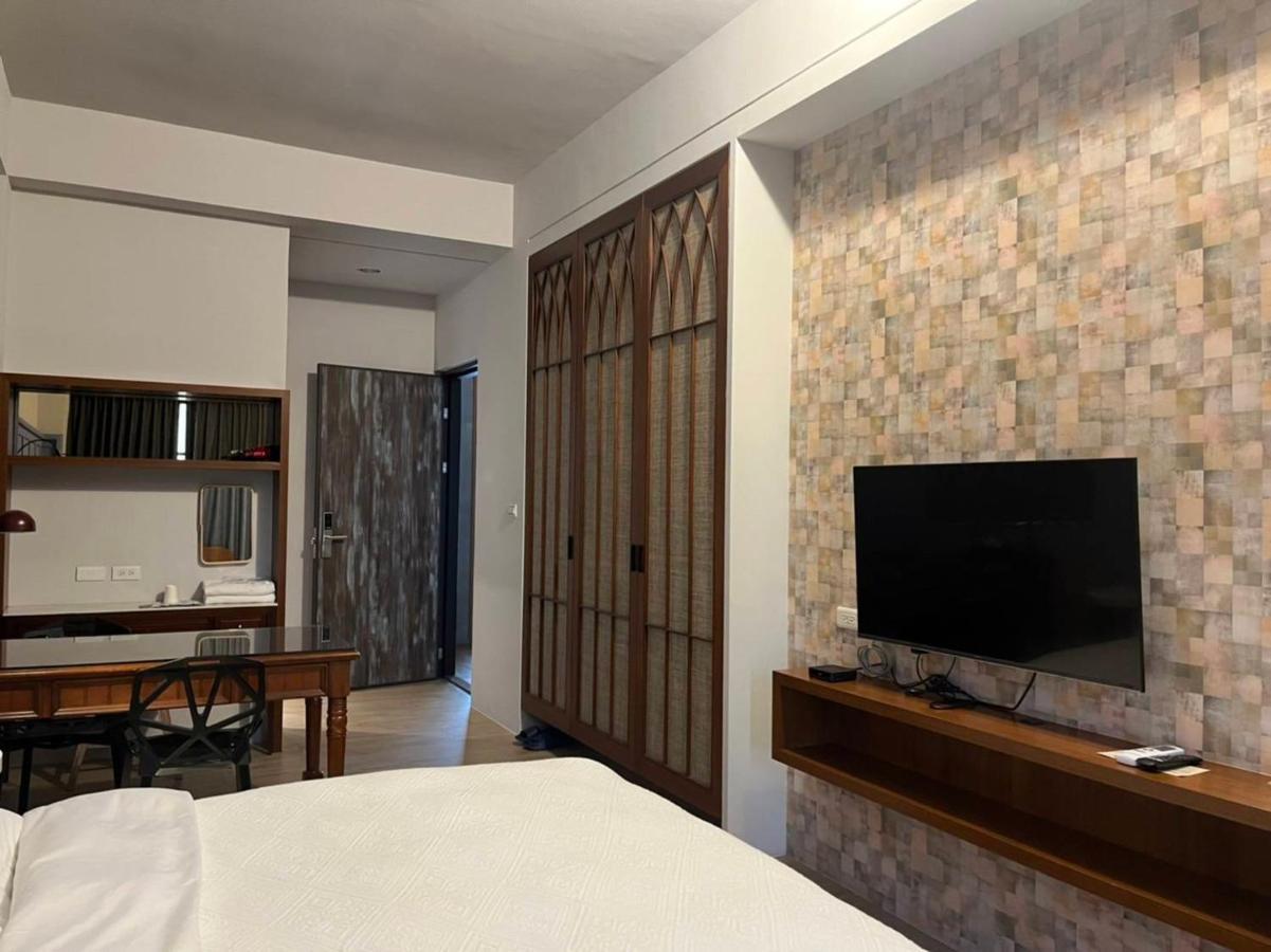 Fu'S House 52 Hotel Тайнан Екстериор снимка