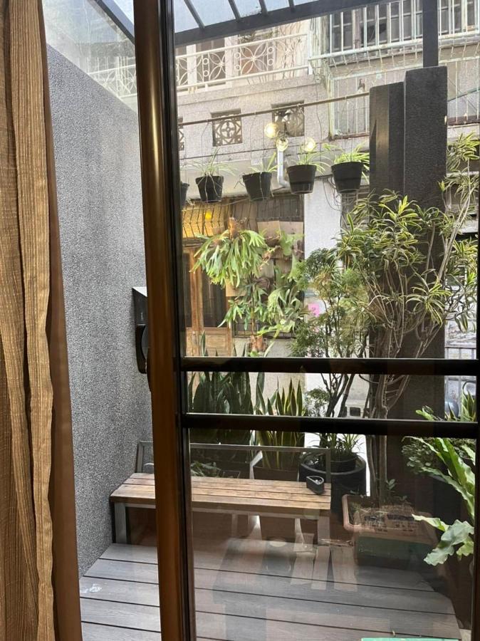 Fu'S House 52 Hotel Тайнан Екстериор снимка