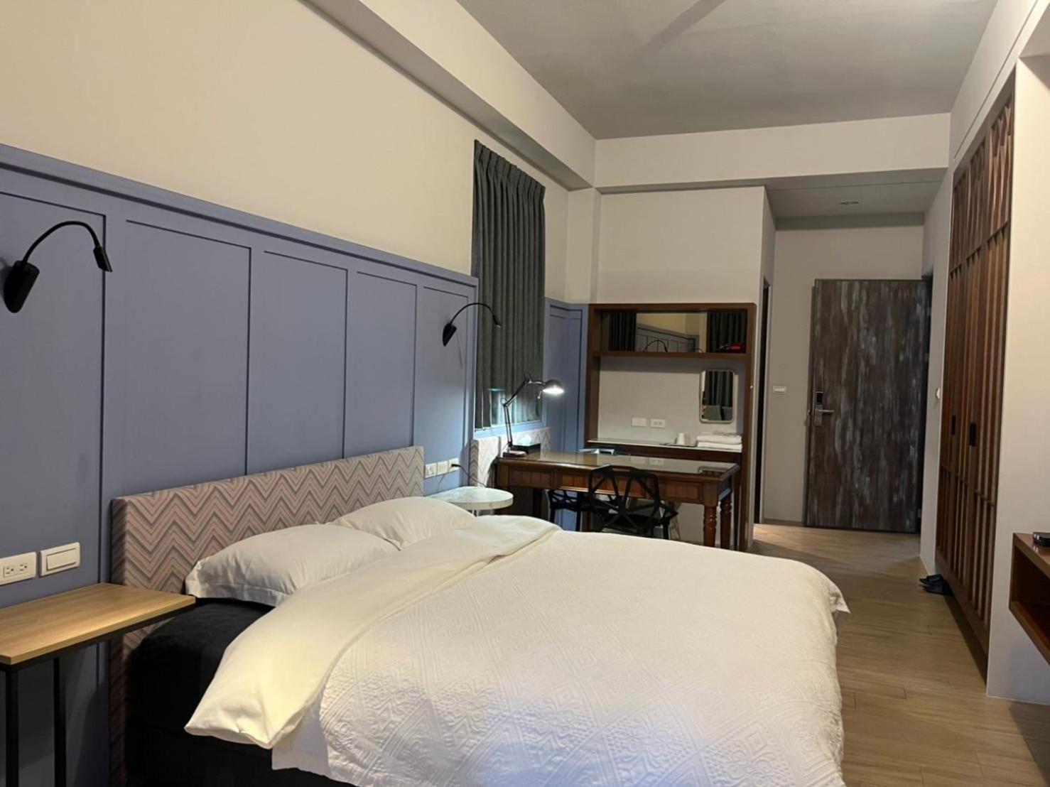 Fu'S House 52 Hotel Тайнан Екстериор снимка